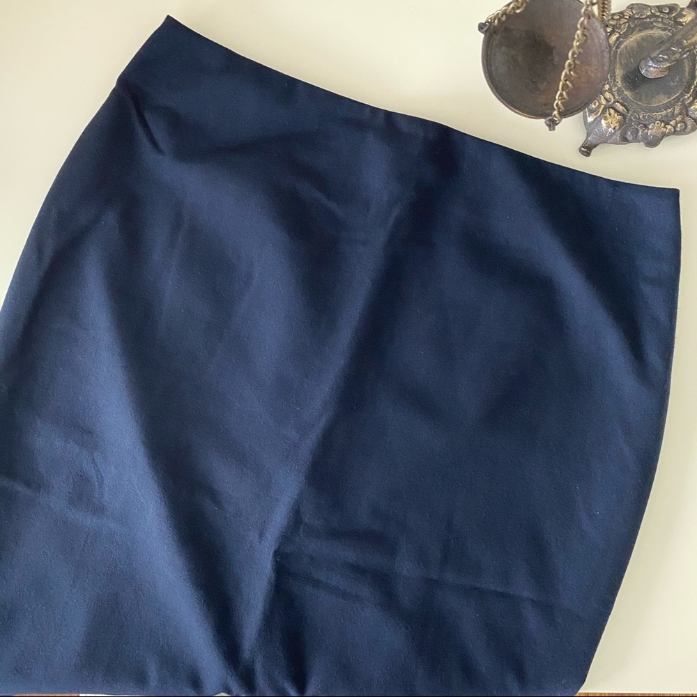 Ann Taylor | Navy Pencil Skirt • 0